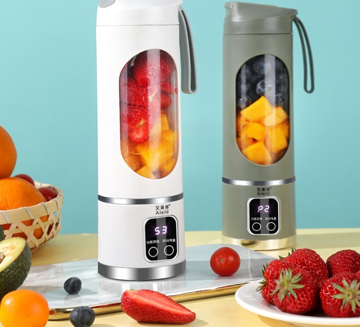 Rechargeable Portable Juicer – Mini Blender for Fresh Juice On the Go